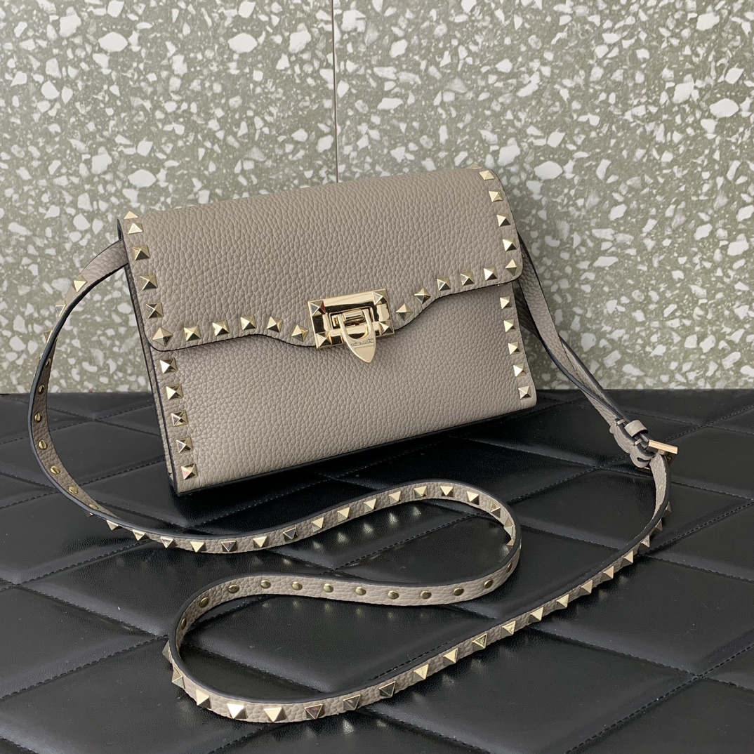 Valentino Garavani Rockstud Crossbody Bag in Grey Grainy Calfskin